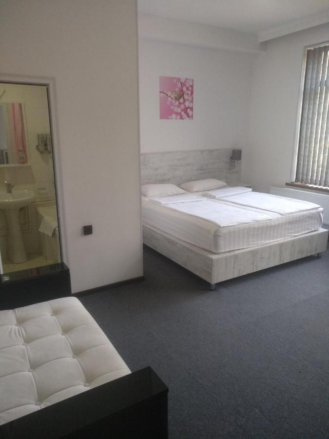 Sakura Inn 费尔干纳 外观 照片