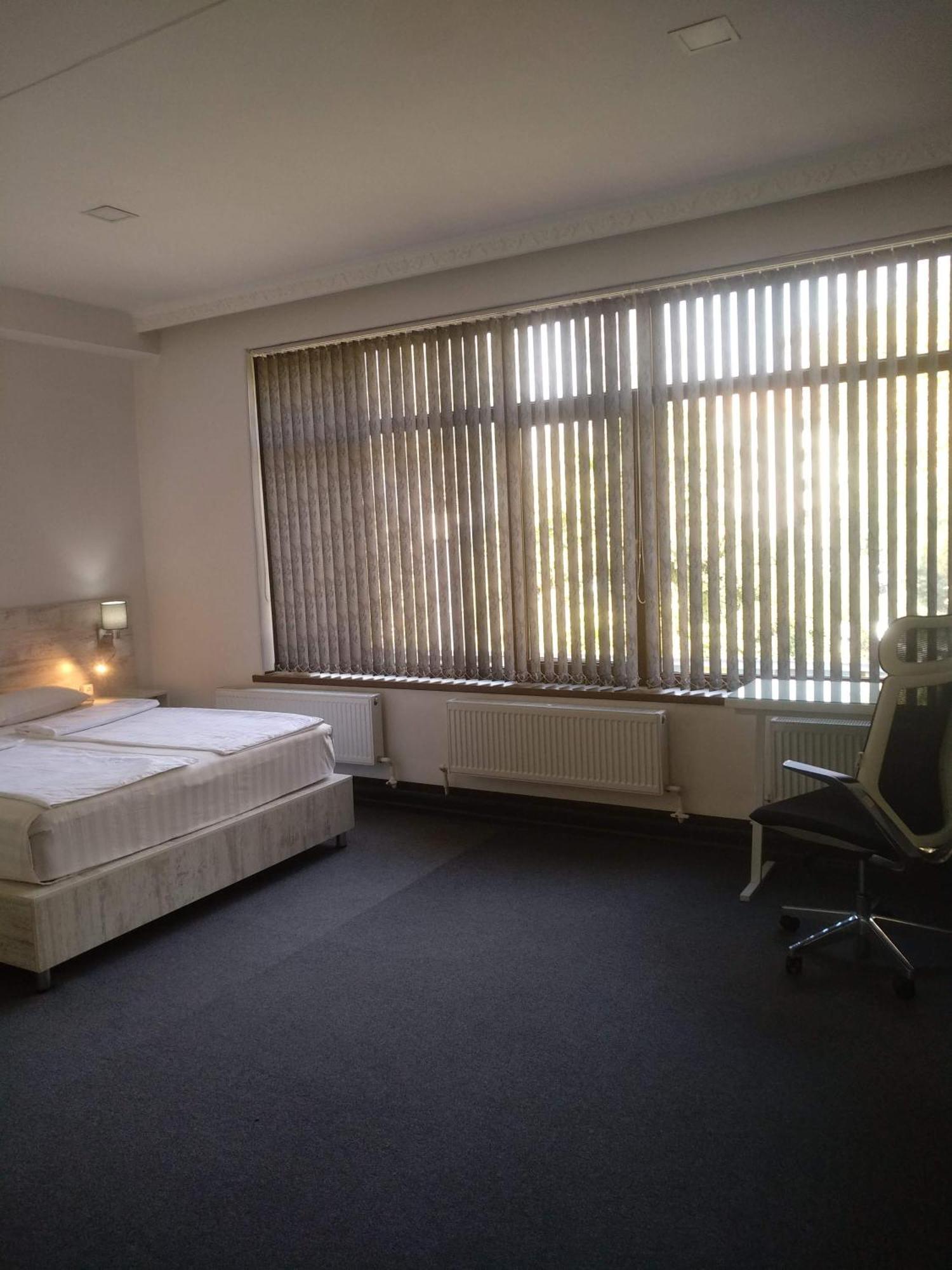 Sakura Inn 费尔干纳 外观 照片