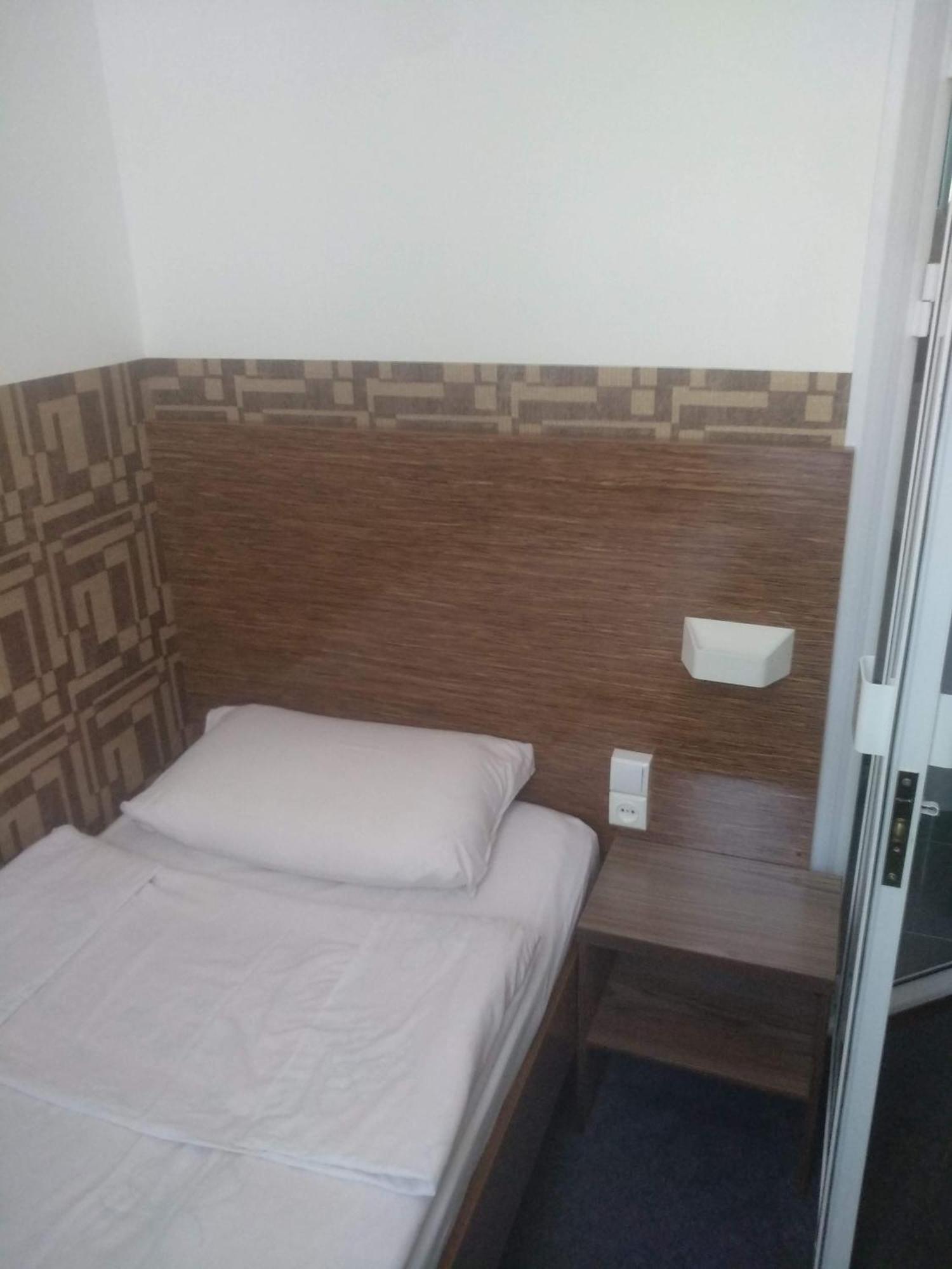 Sakura Inn 费尔干纳 外观 照片